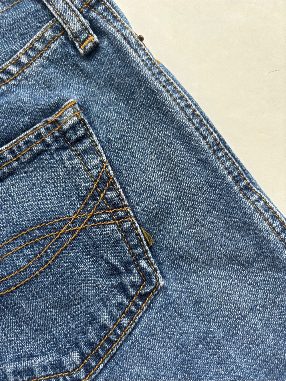 Vintage Abercrombie & Fitch Y2K Hot Low Rise Distressed Short Denim Baddie Sexy - Picture 13 of 17